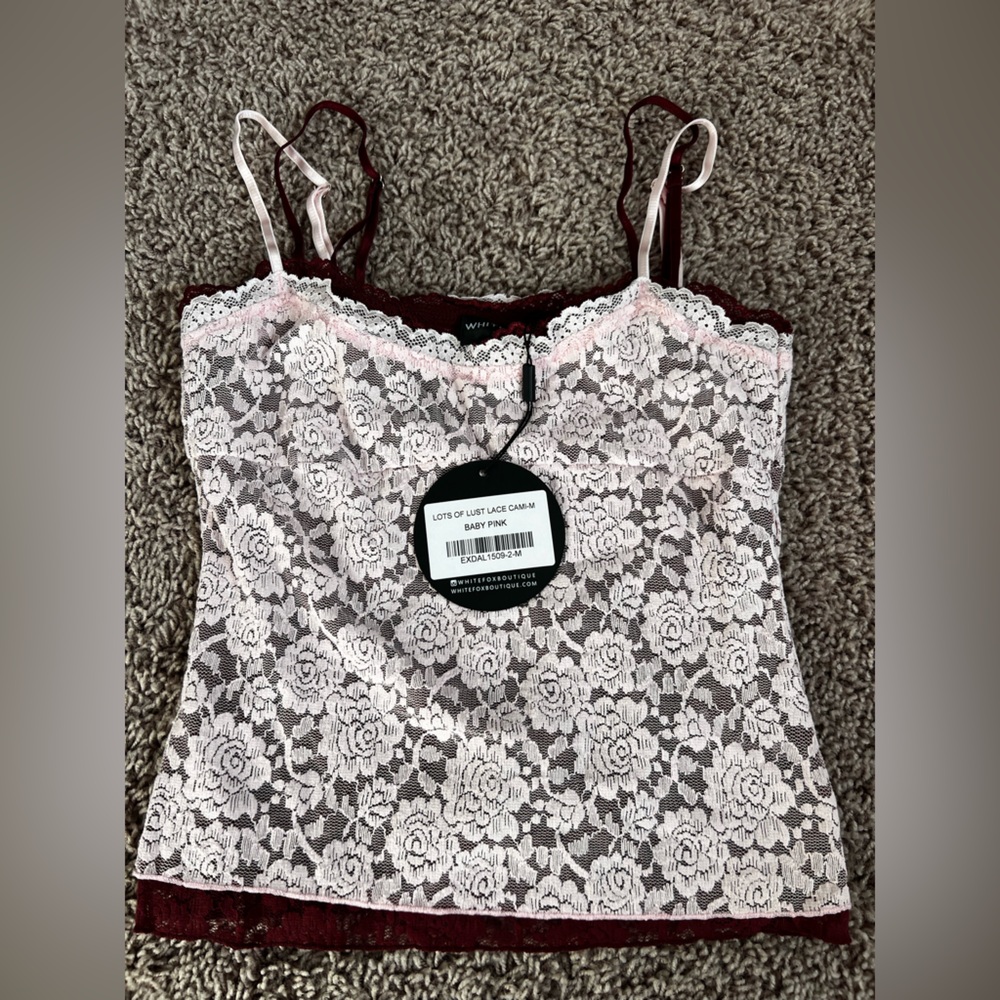 NEW WHITE FOX Lace Trim Cami Top - Pink and White Size Medium - Picture 2 of 5